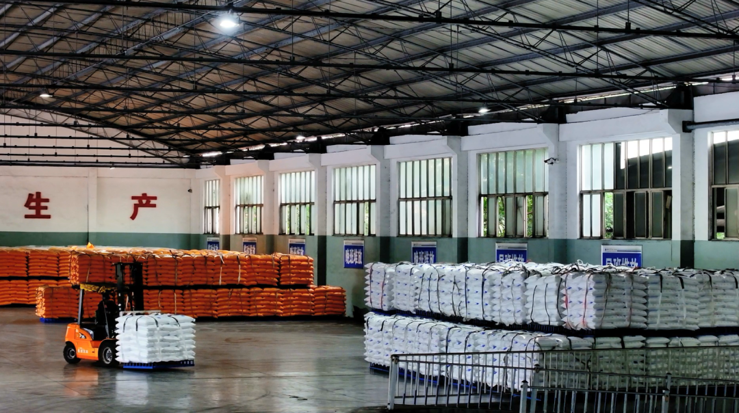 德阳日报：bw必威西汉姆联官方网站千人在岗促生产